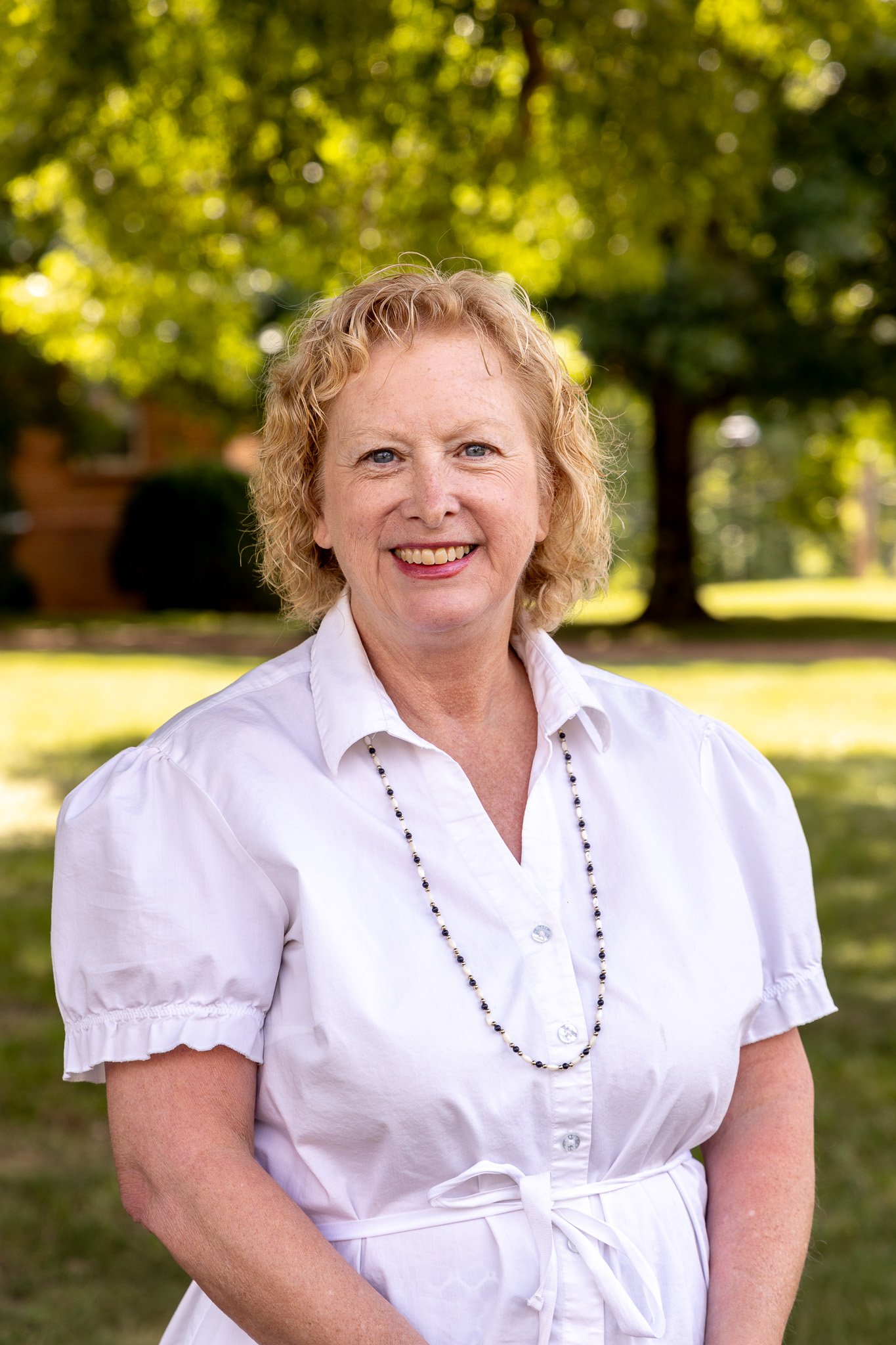Lori Byington's headshot