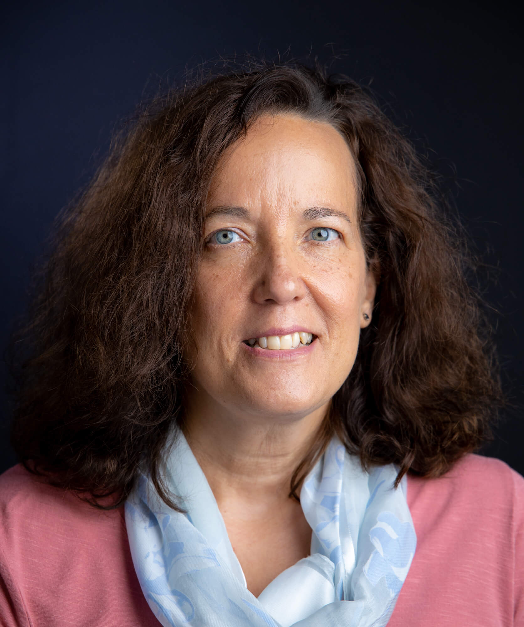 Gail Helt's headshot
