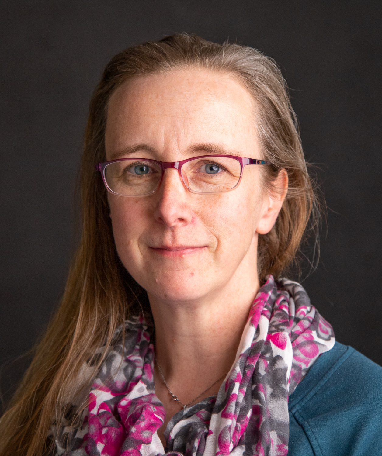 Kelly Vaughan's headshot