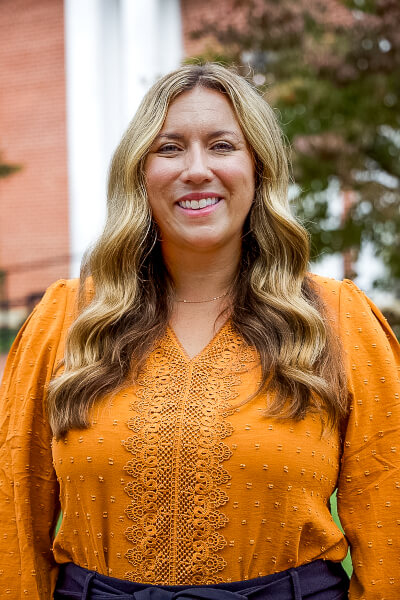 Shannon Ryals's headshot