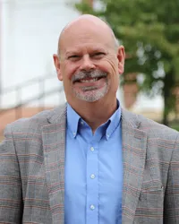 Dwain Arnold's headshot