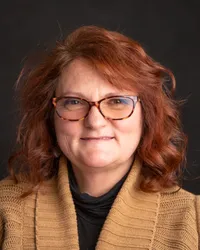 Kelly Pennington's headshot