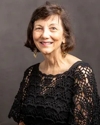 Donna Watson's headshot