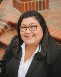 Ana George's headshot